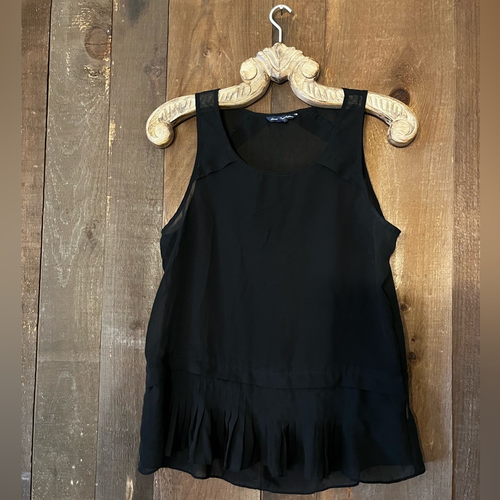 American Eagle / Women’s Blouse / Size M / Ruffle detail